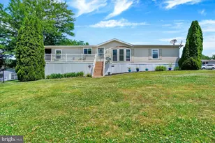 148 Broad Wing Dr, Hanover, PA 17331 - Photo 2