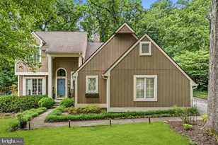 87 Twin Lakes Dr, Gettysburg, PA 17325 - Photo 1
