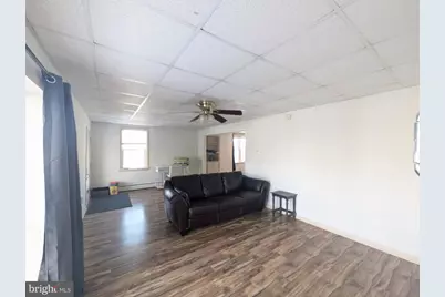 213 A Lincoln Way W, New Oxford, PA 17350 - Photo 4