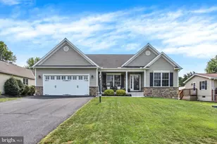 607 Heritage Dr, Gettysburg, PA 17325 - Photo 1