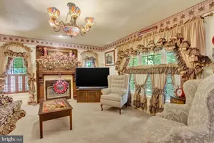 1053 Forest Dr, Abbottstown, PA 17301 - Photo 8