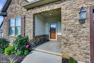 29 Smith Cir, Littlestown, PA 17340 - Photo 2