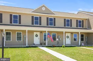 125 Homestead Dr, Gettysburg, PA 17325 - Photo 2
