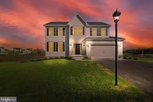 23 Lillich Dr, Abbottstown, PA 17301 - Photo 2