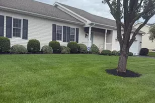 70 Kevin Dr, New Oxford, PA 17350 - Photo 1