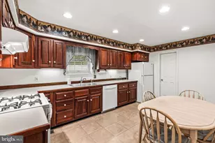 70 Kevin Dr, New Oxford, PA 17350 - Photo 12