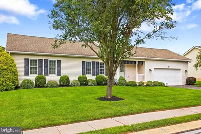 70 Kevin Drive, New Oxford, PA 17350 - Photo 1