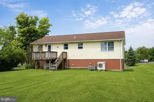 533 Grant Dr, Gettysburg, PA 17325 - Photo 2