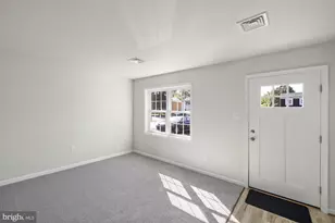 702 Hills Dr, Gettysburg, PA 17325 - Photo 2