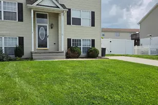 24 Squire Cir, Mc Sherrystown, PA 17344 - Photo 2