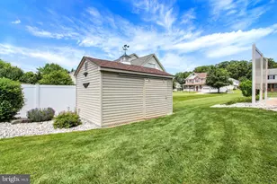 3 Clover Dr, Littlestown, PA 17340 - Photo 8