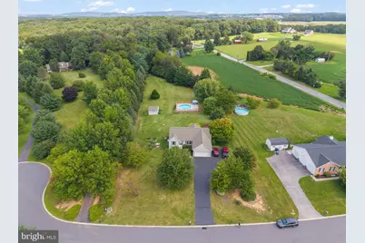 9 Cherry Valley Road, Hanover, PA 17331 - Photo 2