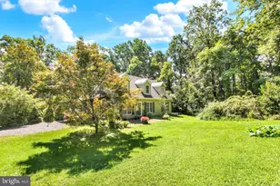 455 Hilltop Rd, Gardners, PA 17324 - Photo 2