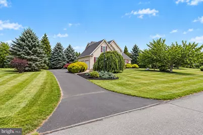 12 E Summit Drive, Littlestown, PA 17340 - Photo 6