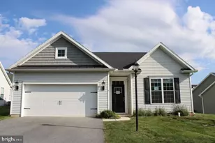 8 Osprey Ct, Gettysburg, PA 17325 - Photo 1