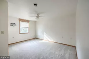 111 Pleasant St, New Oxford, PA 17350 - Photo 16