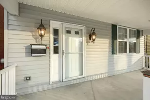 111 Pleasant St, New Oxford, PA 17350 - Photo 2