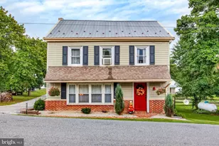1967 Oxford Rd, New Oxford, PA 17350 - Photo 1