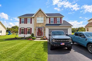 24 Los Alamitos Cir, Hanover, PA 17331 - Photo 1