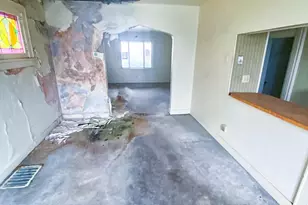 179 Magnolia St, Homestead, PA 15120 - Photo 8