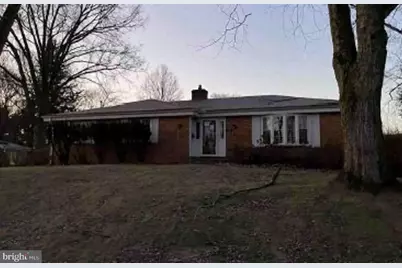 337 Canterbury Drive, Pittsburgh, PA 15238 - Photo 1