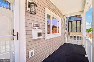 3022 Harcum Wy, Pittsburgh, PA 15203 - Photo 4