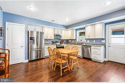 3022 Harcum Way, Pittsburgh, PA 15203 - Photo 12