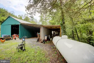 855 Lincoln Hwy, Schellsburg, PA 15559 - Photo 14