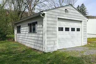 1040 Spring St N, Everett, PA 15537 - Photo 2