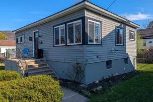 103 Barclay St, Bedford, PA 15522 - Photo 2
