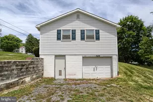911 West St, Everett, PA 15537 - Photo 32
