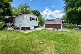 208 Woodside St, Bedford, PA 15522 - Photo 4