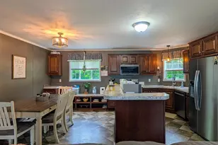 183 Oak Hill Rd, New Enterprise, PA 16664 - Photo 10