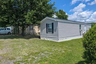 210 Chestnut St, New Paris, PA 15554 - Photo 8