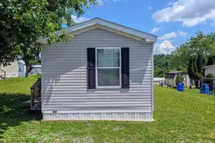210 Chestnut St, New Paris, PA 15554 - Photo 6