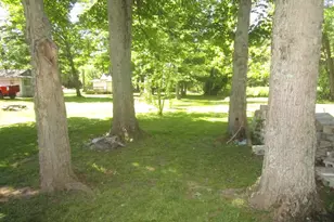 215 1st St, New Paris, PA 15554 - Photo 4