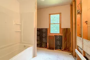 323 Hospital Dr, Everett, PA 15537 - Photo 34