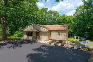 323 Hospital Dr, Everett, PA 15537 - Photo 2