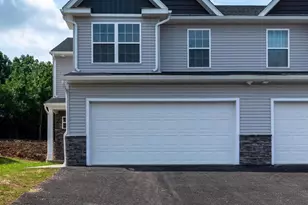 36 Rosalie's Way, Temple, PA 19560 - Photo 2
