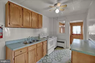 529 Chestnut St, West Reading, PA 19611 - Photo 10