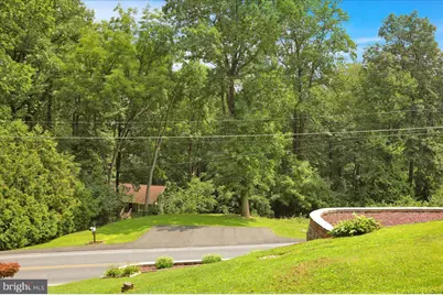 90 Preston Road, Wernersville, PA 19565 - Photo 4
