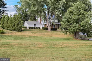 233 Hetrick Rd, Bernville, PA 19506 - Photo 4