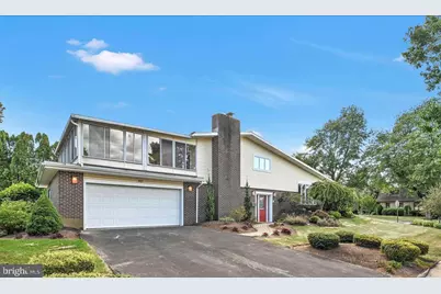 301 Warwick Drive, Wyomissing, PA 19610 - Photo 1