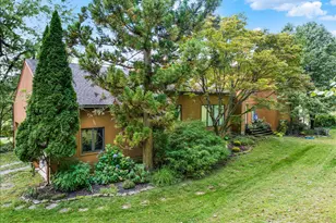 120 Deysher Rd, Fleetwood, PA 19522 - Photo 2