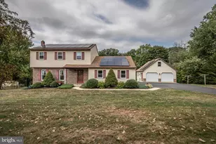 190 Red Oak Dr, Boyertown, PA 19512 - Photo 2
