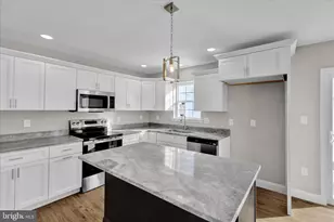 40 Rosalie's Way, Temple, PA 19560 - Photo 14