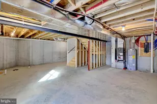 40 Rosalie's Way, Temple, PA 19560 - Photo 32