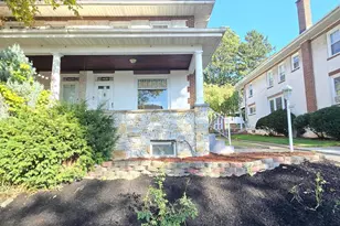 1421 Palm St, Reading, PA 19604 - Photo 2