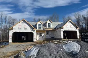 11 Castle Dr, Robesonia, PA 19551 - Photo 4