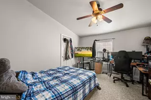 328 Ashford Ln, Hereford, PA 18056 - Photo 16